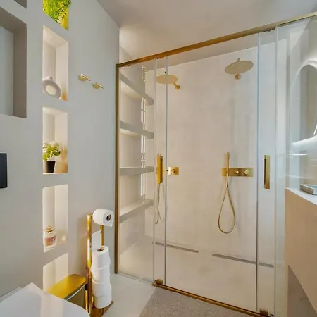 Apartment 3 Bedroom In Old Town Marbella