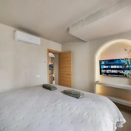 3 Bedroom In Old Town Appartement Marbellac