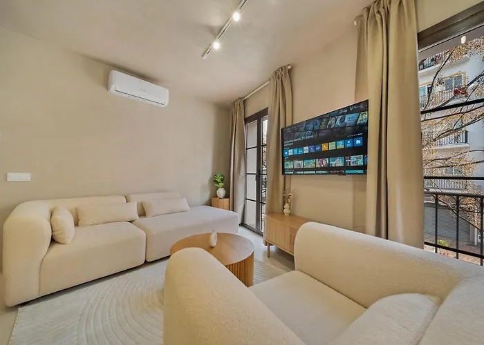 3 Bedroom In Old Town