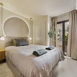 3 Bedroom In Old Town Appartement Marbellac
