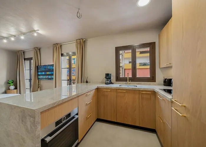 3 Bedroom In Old Town * Marbella
