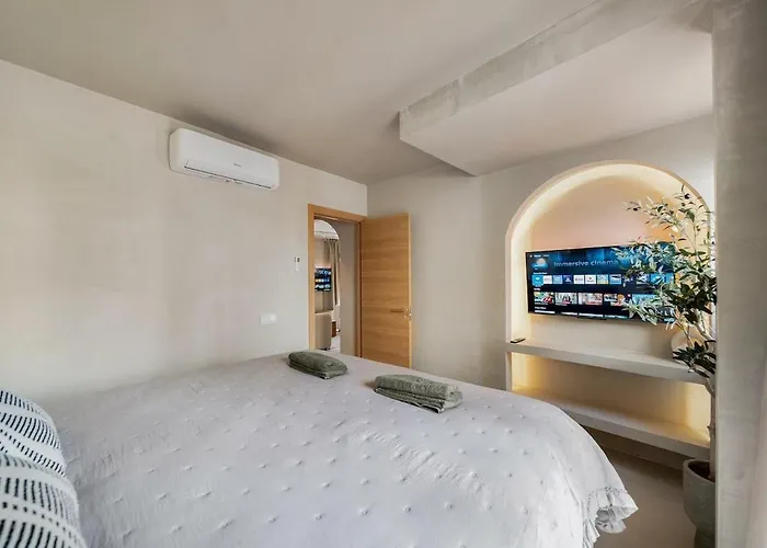 3 Bedroom In Old Town Apartment Marbella